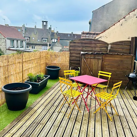 A Deux Pas Des Grains De Sable *